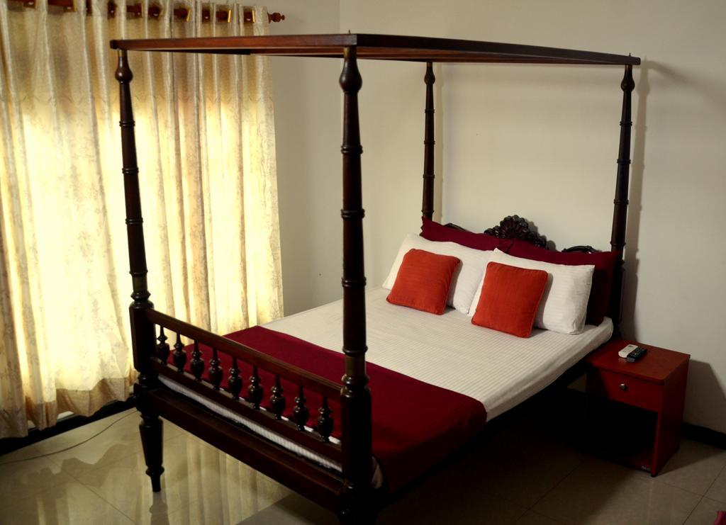 Dams Place Galle Bagian luar foto
